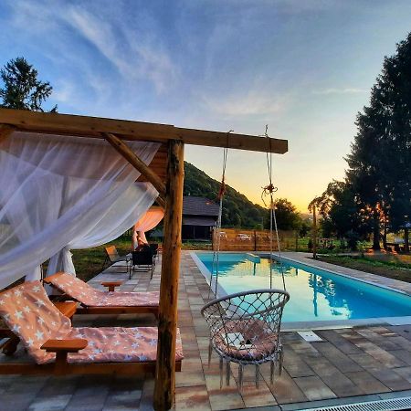 Vacation House Studenac Bihać Екстериор снимка