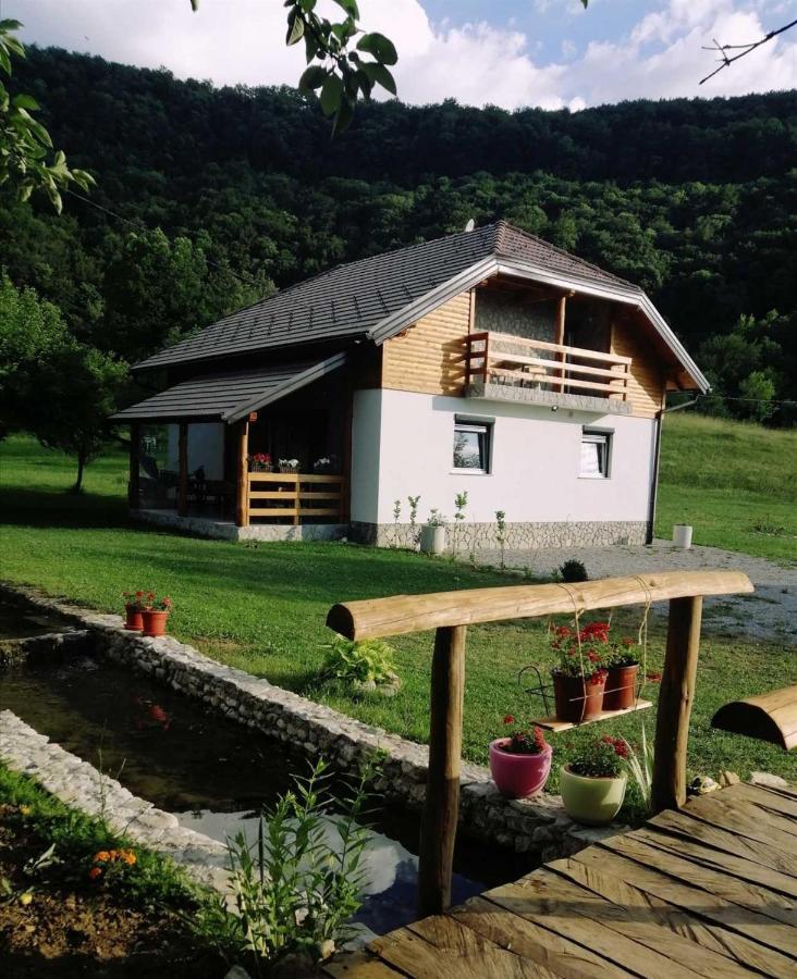 Vacation House Studenac Bihać Екстериор снимка