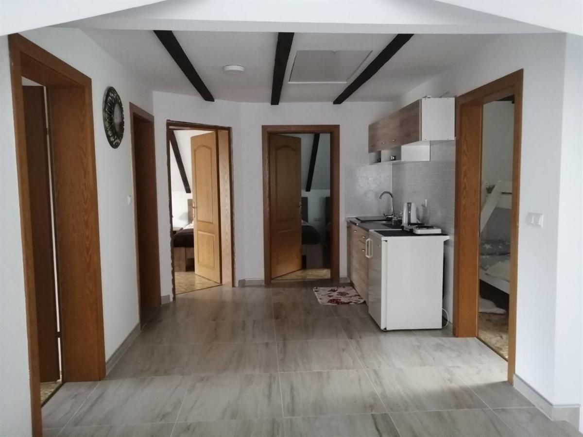 Vacation House Studenac Bihać Екстериор снимка