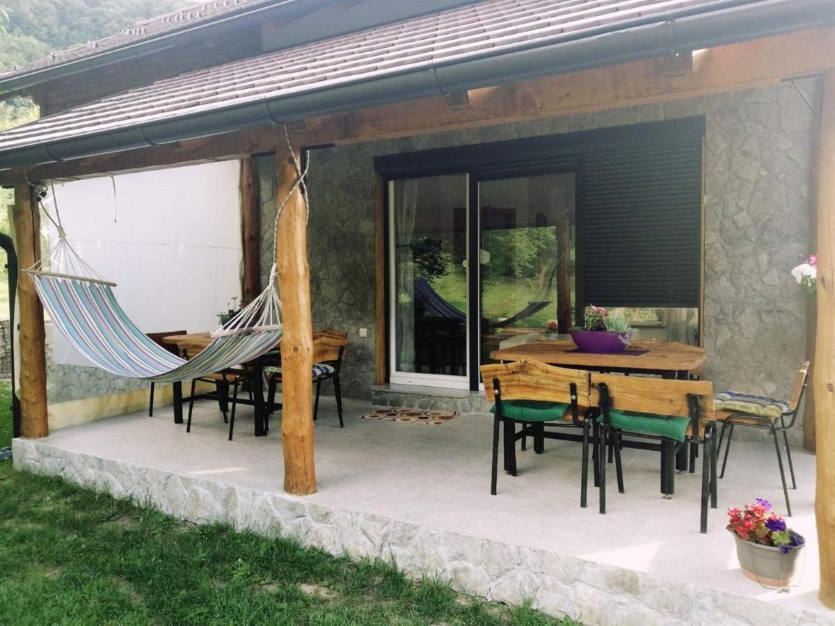 Vacation House Studenac Bihać Екстериор снимка