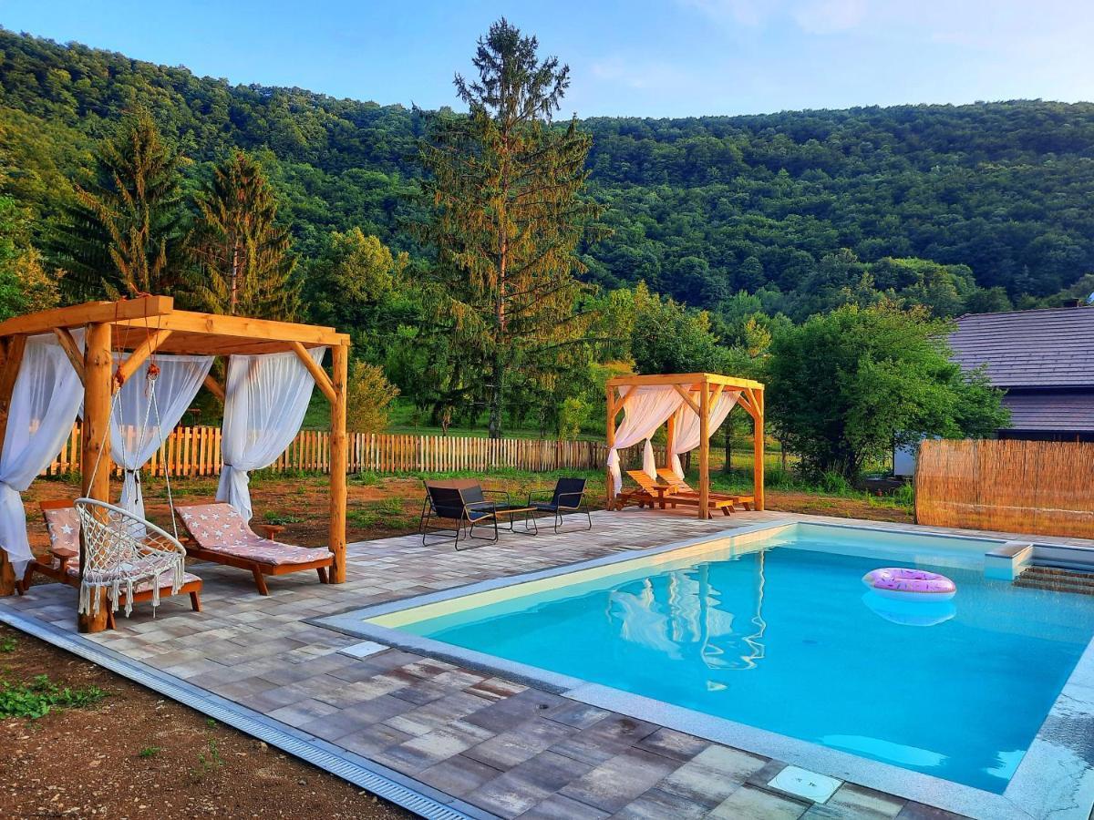 Vacation House Studenac Bihać Екстериор снимка