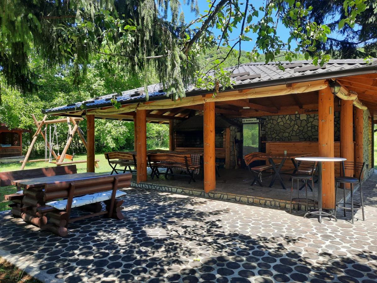 Vacation House Studenac Bihać Екстериор снимка