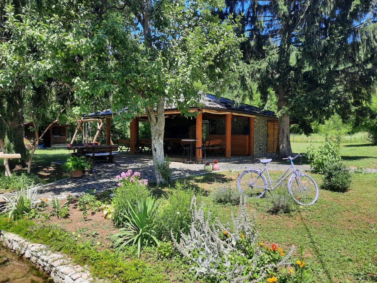 Vacation House Studenac Bihać Екстериор снимка