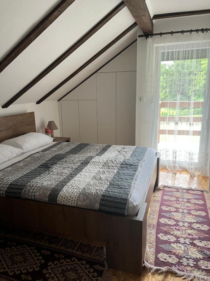 Vacation House Studenac Bihać Екстериор снимка